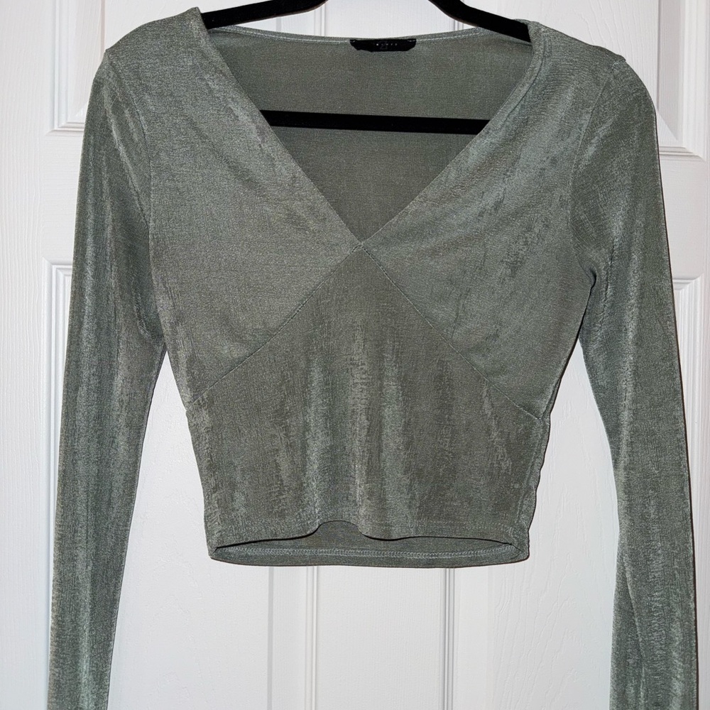 Green Long Sleeve Top